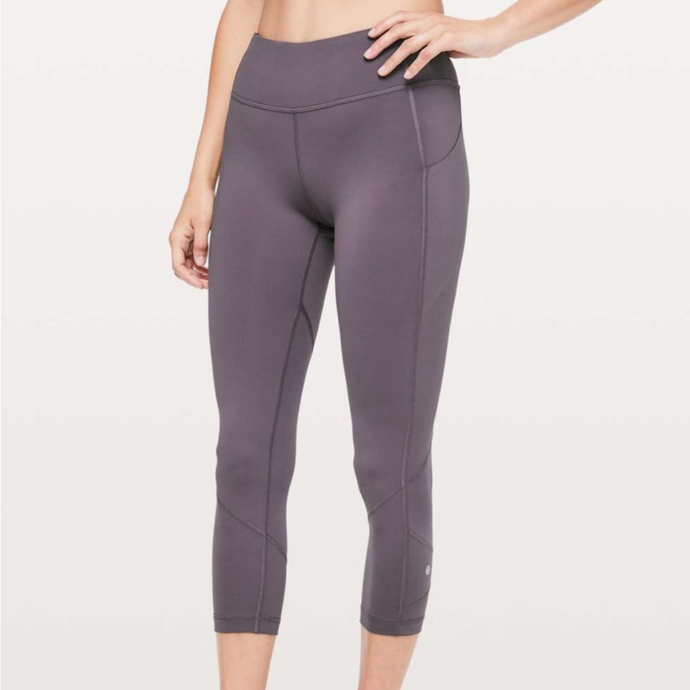 Lululemon Pace Rival Crop *22"
Size 10